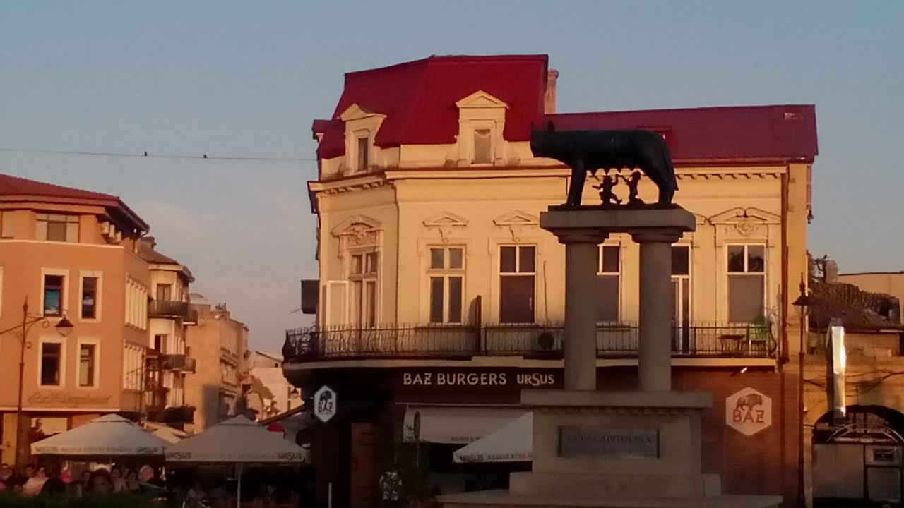 Modern Beach Apartment Constanta Exterior photo